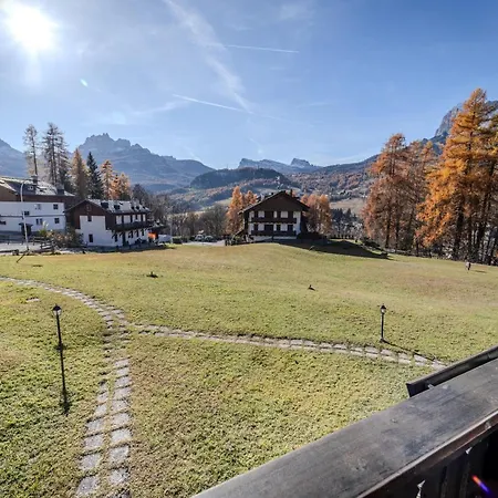 Relax E Panorama A Cortina, Accogliente A Pecol *