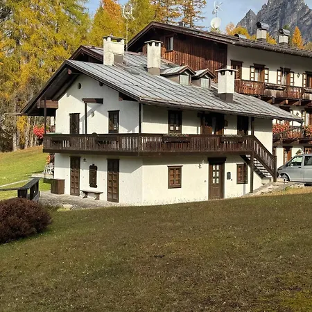 Relax E Panorama A Cortina, Accogliente A Pecol